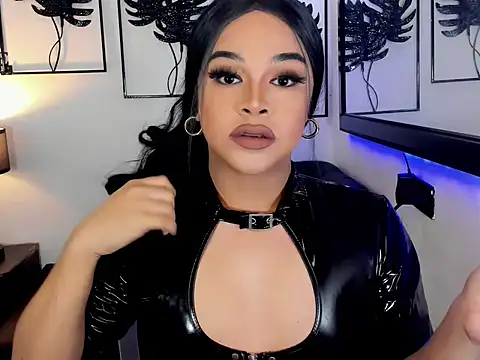 Snapshot of BigcockjasmineTs chatting on 05.19.26 BigcockjasmineTs online show from 05.19.26