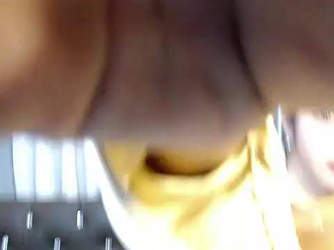 Snapshot of marie_castro chatting on 05.17.26 marie castro online show from 05.17.26