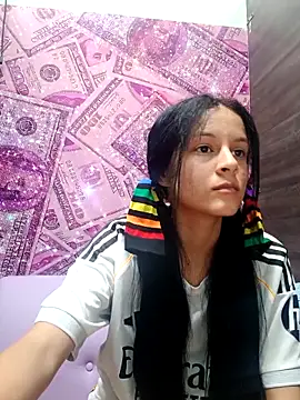 seretuya online show from 04.17.26