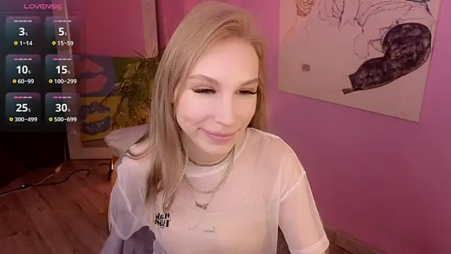 Snapshot of MilaDuales chatting on 05.13.26 MilaDuales online show from 05.13.26