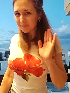 Snapshot of irresistibelle chatting on 05.28.26 irresistibelle online show from 05.28.26