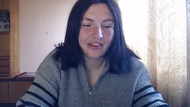 Snapshot of AlinaxJames chatting on 04.21.26 AlinaxJames online show from 04.21.26