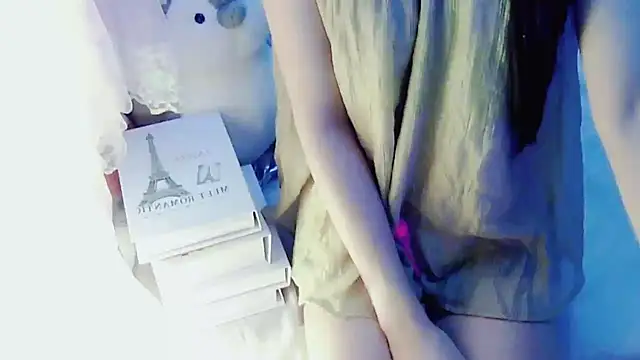 Snapshot of SexyBona chatting on 05.18.26 SexyBona online show from 05.18.26