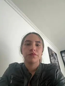 JUANITA07 online show from 04.19.26