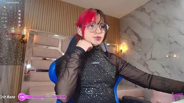 Moon Red r online show from 04.26.26