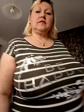 I amVeronicle online show from 04.25.26