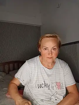 Snapshot of Svetlysvet chatting on 07.18.26 Svetlysvet online show from 07.18.26