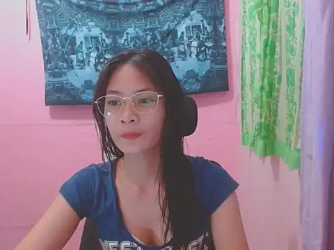 Snapshot of Sweetsexylady19 chatting on 05.23.26 Sweetsexylady19 online show from 05.23.26