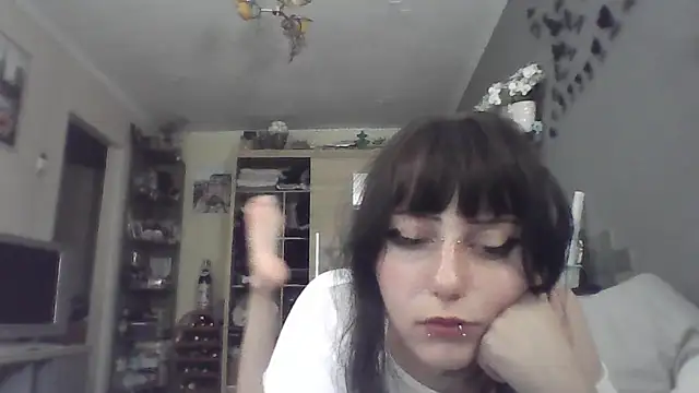 Snapshot of ChargedReign chatting on 07.21.26 ChargedReign online show from 07.21.26