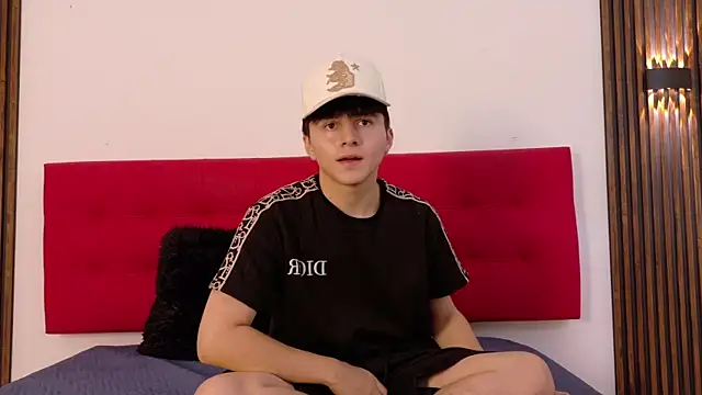 LunayDream online show from 05.01.26