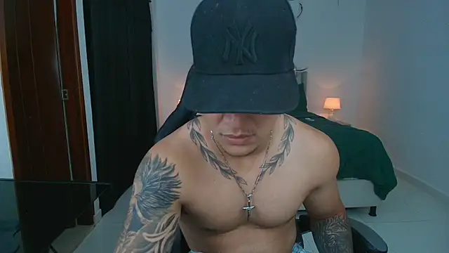 Snapshot of Mrbig_maximo chatting on 06.05.26 Mrbig maximo online show from 06.05.26