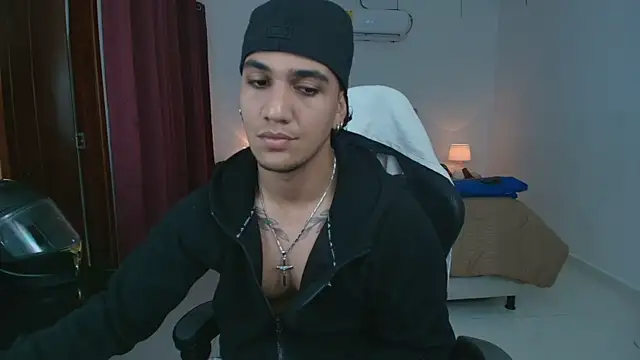 Snapshot of Mrbig_maximo chatting on 06.20.26 Mrbig maximo online show from 06.20.26