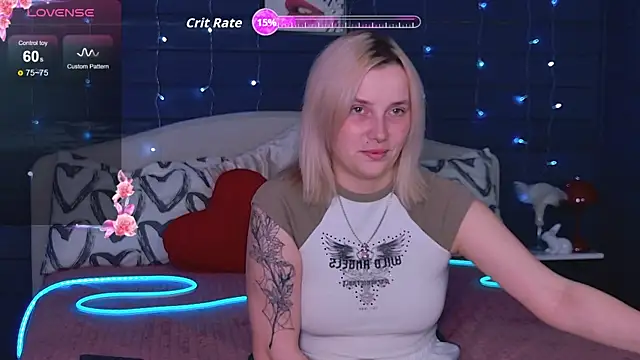 Snapshot of Crystal__Jull chatting on 05.09.26 Crystal Jull online show from 05.09.26
