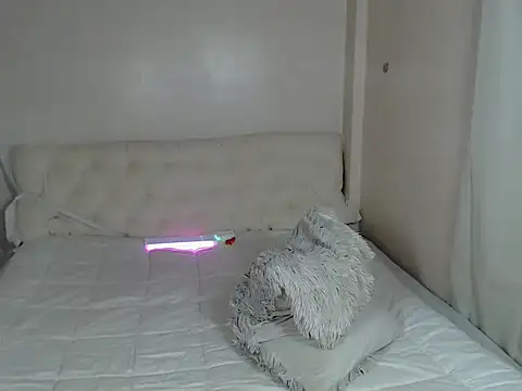 urnaughty paul online show from 07.07.26
