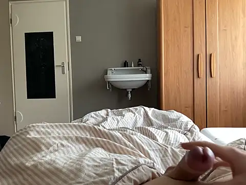 hardy057 online show from 04.19.26