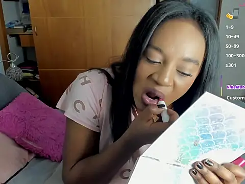 Snapshot of nia_brown chatting on 05.07.26 nia brown online show from 05.07.26
