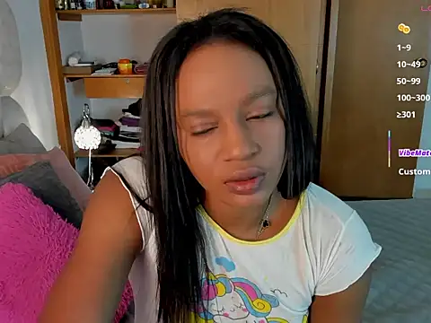 Snapshot of nia_brown chatting on 05.13.26 nia brown online show from 05.13.26