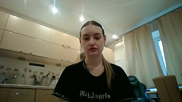 Snapshot of Lisanta chatting on 05.01.26 Lisanta online show from 05.01.26