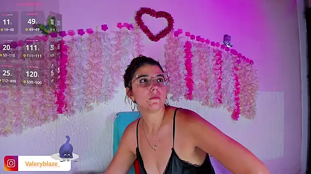Snapshot of ValeryBlaze_ chatting on 06.17.26 ValeryBlaze online show from 06.17.26