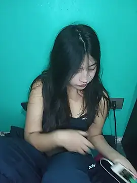 Snapshot of HonyHanna chatting on 07.21.26 HonyHanna online show from 07.21.26
