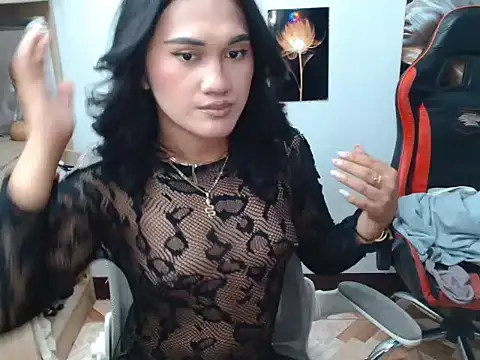 YourHot Nica online show from 04.24.26