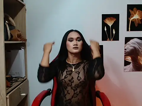 YourHot Nica online show from 04.28.26