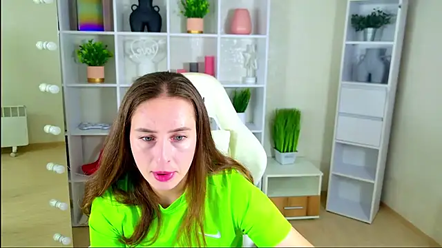 NadinnL online show from 07.21.26