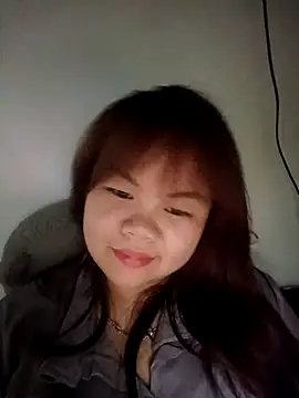 Snapshot of Truxcy1 chatting on 04.27.26 Truxcy1 online show from 04.27.26
