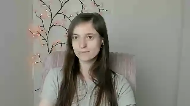 Snapshot of Luna_Tantra chatting on 05.22.26 Luna Tantra online show from 05.22.26