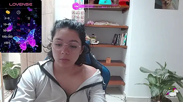 trixietangg online show from 04.20.26