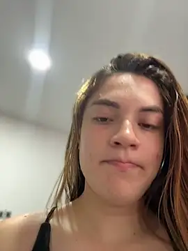  EmmaDavis  online show from 05.20.26