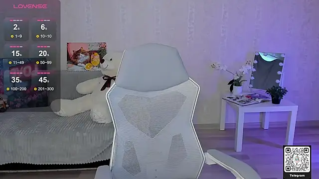 LinnLove online show from 05.15.26