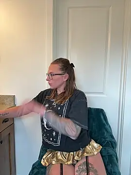 blackwidowlaced online show from 04.28.26