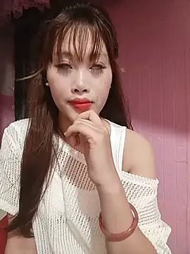 Snapshot of Ly-sexyy chatting on 06.24.26 Ly-sexyy online show from 06.24.26