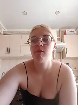 LoisFox online show from 06.06.26
