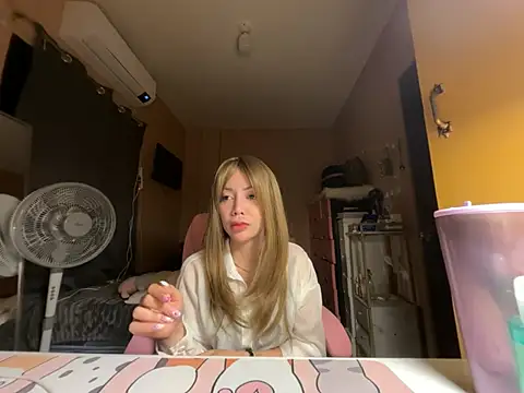 sweet glam online show from 05.19.26