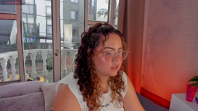 Snapshot of Samantha_Greey_ chatting on 05.23.26 Samantha Greey online show from 05.23.26