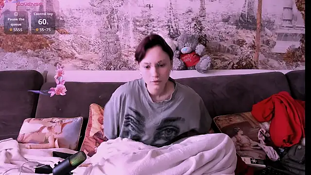 Snapshot of VikaViktoria chatting on 05.01.26 VikaViktoria online show from 05.01.26