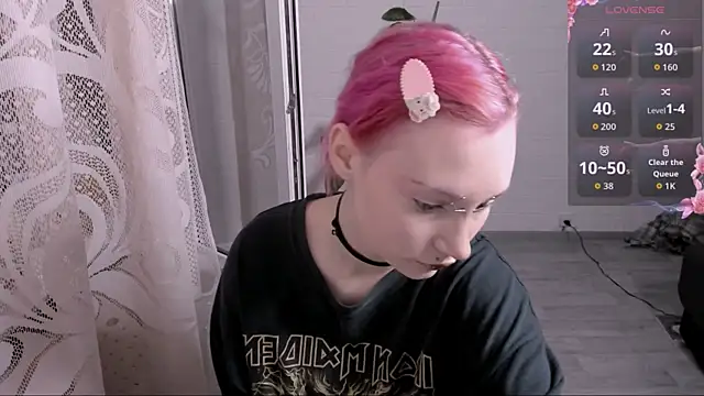 Snapshot of VikaViktoria chatting on 06.08.26 VikaViktoria online show from 06.08.26