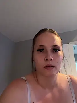 Snapshot of Poppylooloo chatting on 07.18.26 Poppylooloo online show from 07.18.26