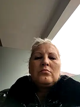 Divineblond online show from 10.24.25