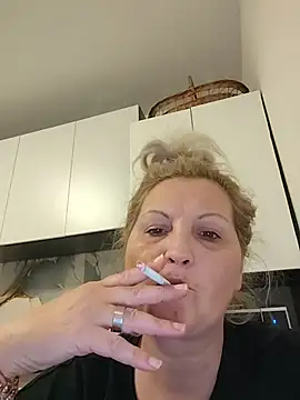 Divineblond online show from 03.05.26