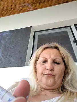 Divineblond online show from 04.03.26