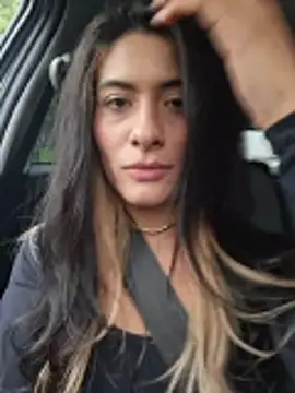 Snapshot of AshleyyHall chatting on 05.18.26 AshleyyHall online show from 05.18.26