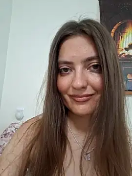 Snapshot of Alba2331 chatting on 06.26.26 Alba2331 online show from 06.26.26