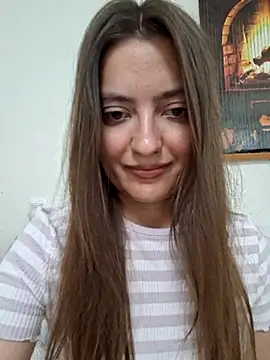 Snapshot of Alba2331 chatting on 08.04.26 Alba2331 online show from 08.04.26