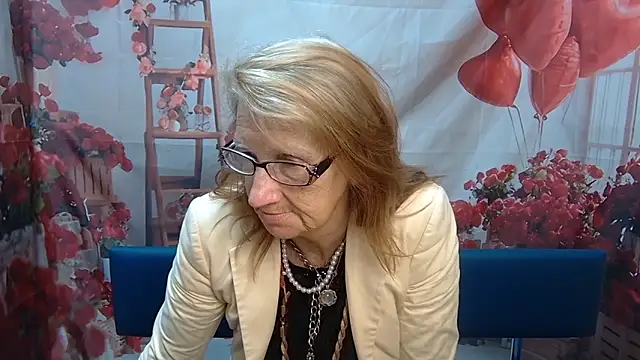 AliceWriter online show from 05.12.26