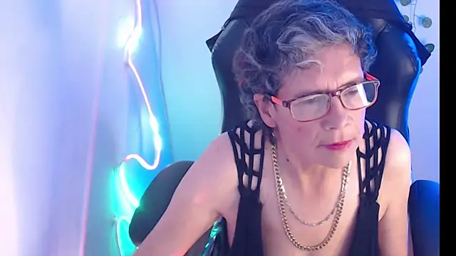 Snapshot of selena_ferreira chatting on 05.11.26 selena ferreira online show from 05.11.26