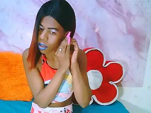Snapshot of EbonySweetPeach chatting on 05.15.26 EbonySweetPeach online show from 05.15.26
