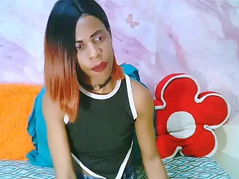 Snapshot of EbonySweetPeach chatting on 05.16.26 EbonySweetPeach online show from 05.16.26